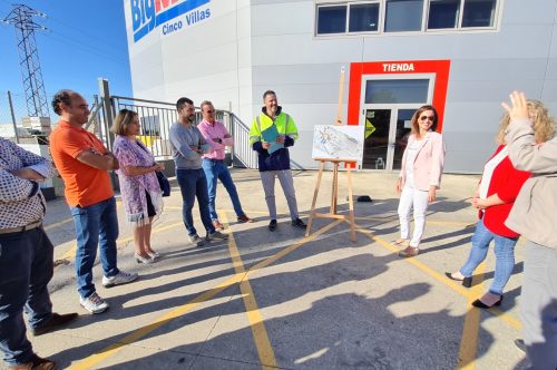 Nueva glorieta en el vial de acceso sur al Polígono Valdeferrín.