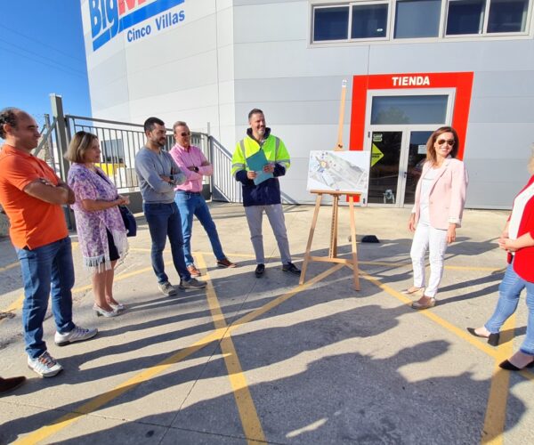 Nueva glorieta en el vial de acceso sur al Polígono Valdeferrín.