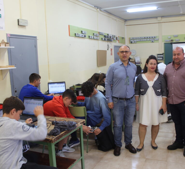 Emprende en Cinco Villas en la Comunidad Educativa (Taller de Robotica)